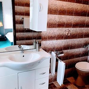 Deluxe Zimmer mit Kingsize-Bett